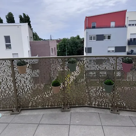Le Grand Nid De * Combs-la-Ville